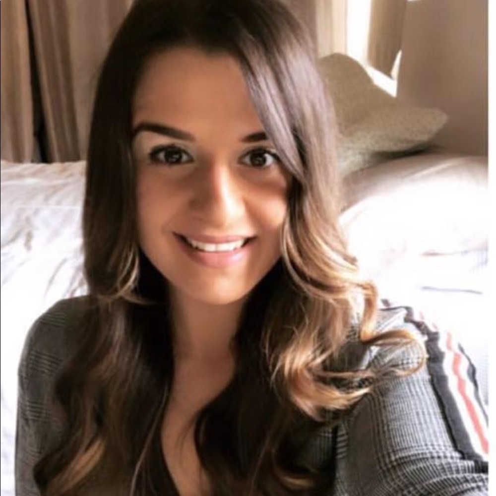 Meet your Posher, Josette